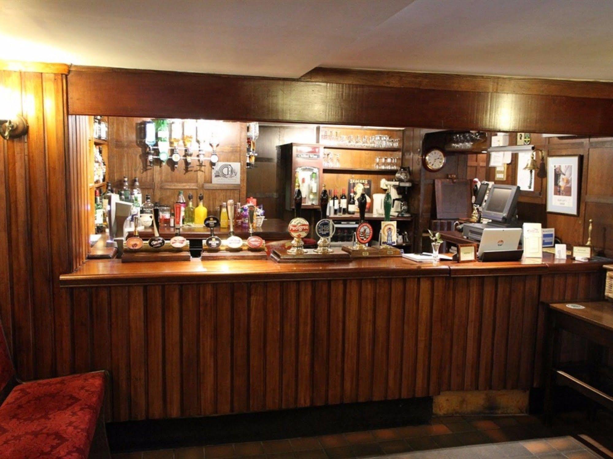 The Jug And Glass Inn Матлок Екстериор снимка